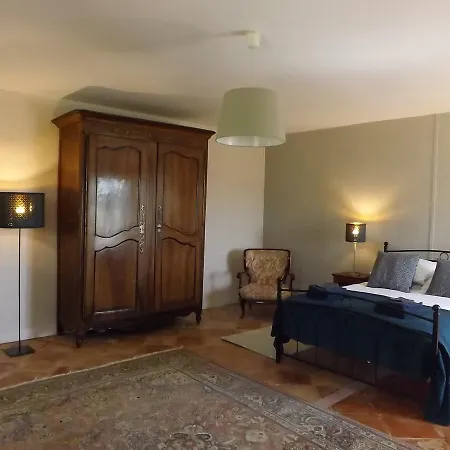 فندق مبيت وإفطار La Petite Comps (Gironde)