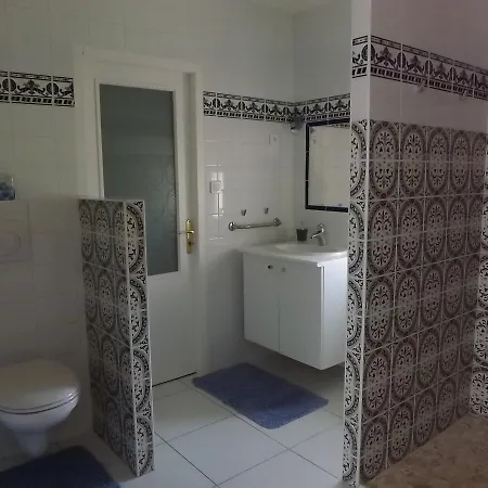 فندق مبيت وإفطار La Petite 3*