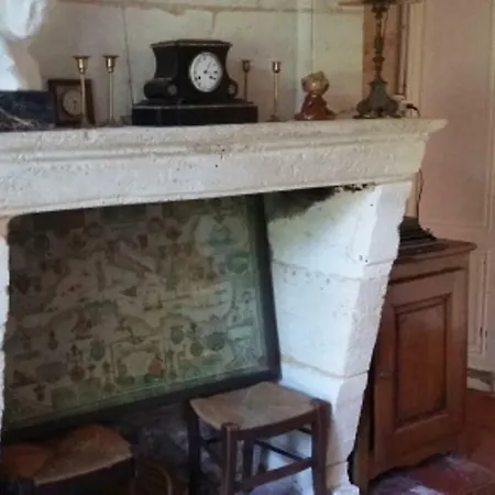 فندق مبيت وإفطار La Petite Comps (Gironde)