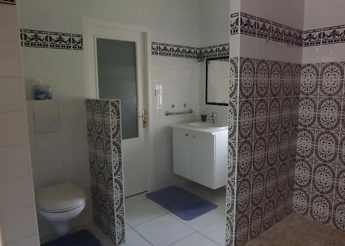 Bed & Breakfast La Petite 3*